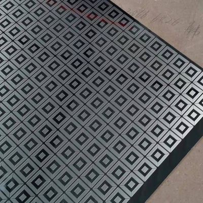 メタル・ボードとステンレス・スチール・プレートの彫刻用電気切削機
