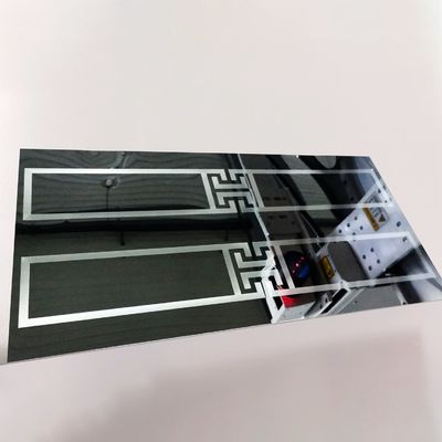 220V/110V 50-60Hz ファイバーレーザーマークマシン 100W 彫刻用 1325