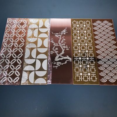 ステンレス鋼のエレベーターの装飾板の彫刻のための金属レーザーマークマシン